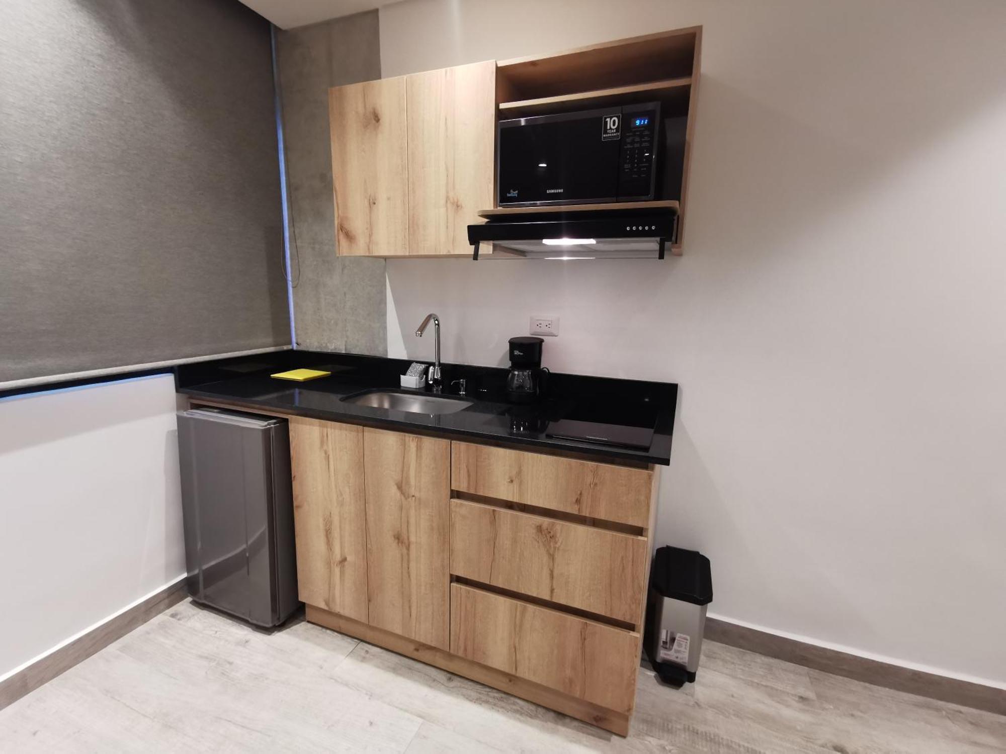 Eutopiq Hotel Меделин Екстериор снимка
